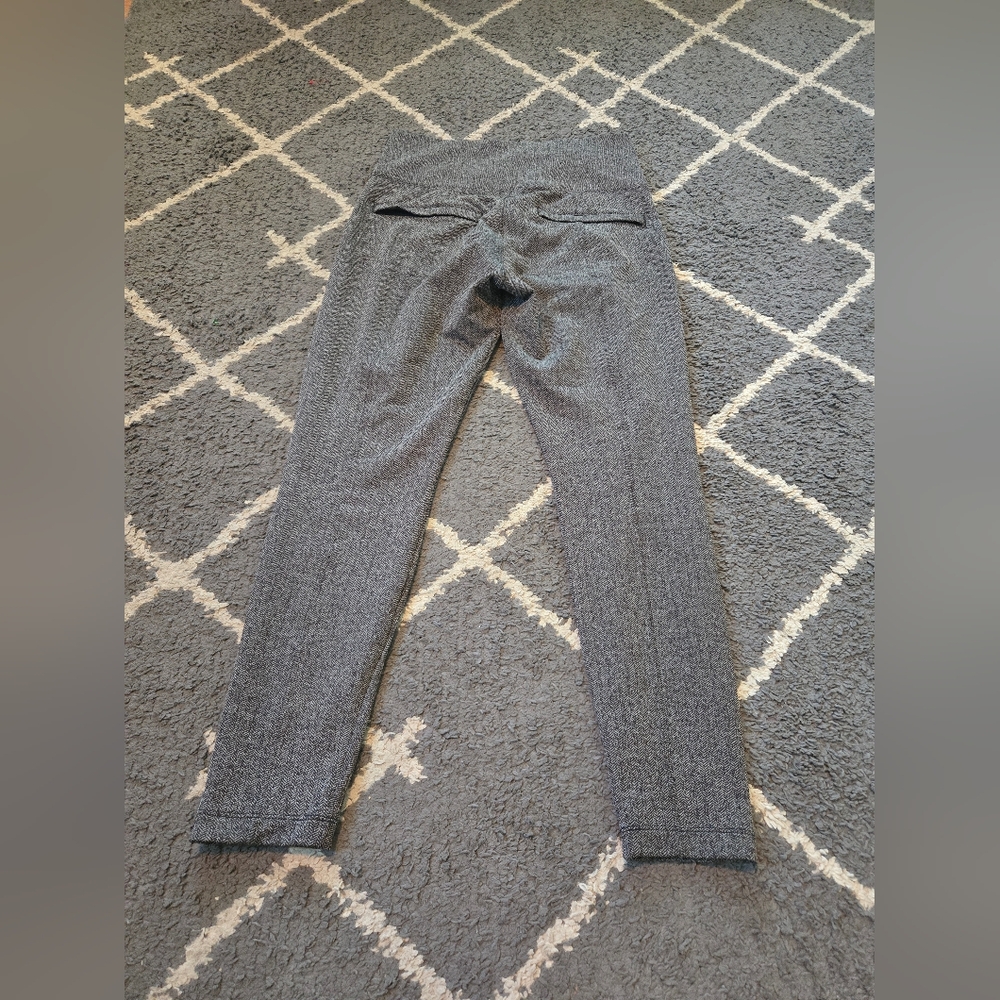 Athleta Delancey Herringbone tight Size Medium - Picture 8 of 10